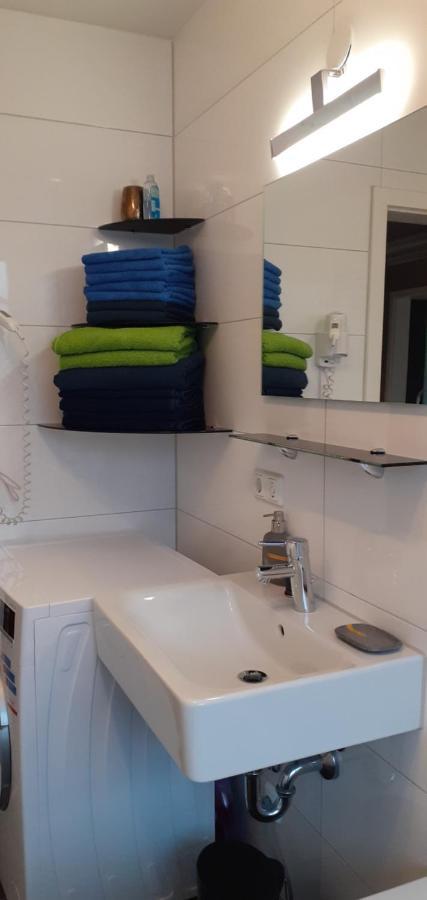 Apartments - Geraeumige 95 Qm Mit Balkon Augsburg Eksteriør bilde