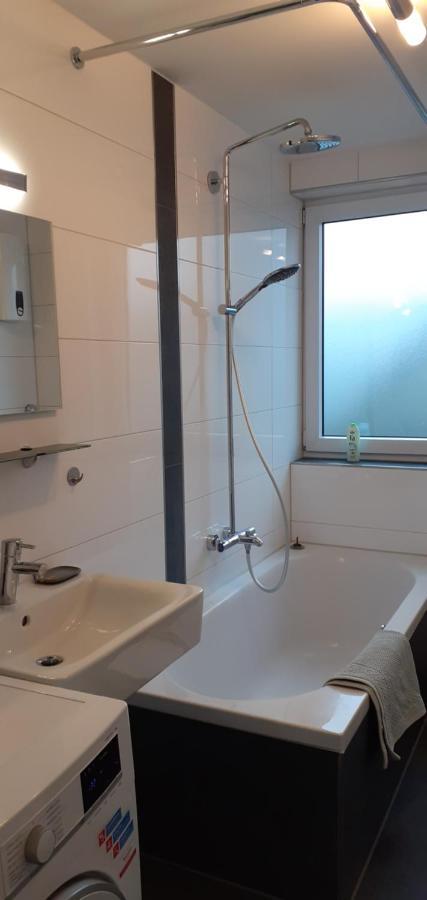 Apartments - Geraeumige 95 Qm Mit Balkon Augsburg Eksteriør bilde